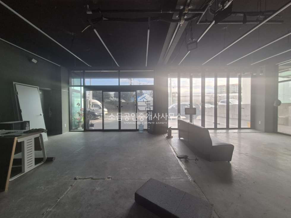 제주 제주시 오라삼동 [B]오라삼동/1층공실/연삼로인근/세차장및차관련업종 추천/권리금X 연세 매물번호 11050 사진 1