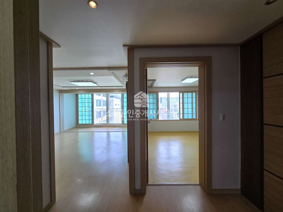 제주 제주시 연동 290-38 B연동.마리나사거리인근 고층아파트 남향뷰 쓰리룸 매매 매물번호 11165 사진 2