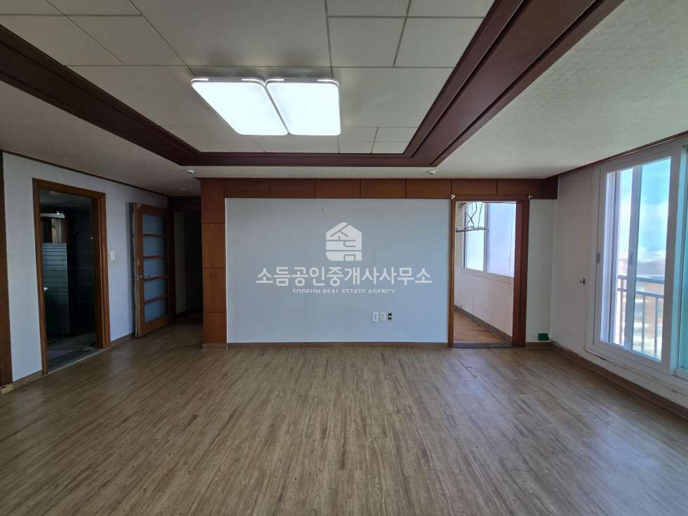 제주 제주시 연동 311-15 (새롬빌라) 새롬빌라동 B연동. 도청인근 주택가 복층형 쓰리룸 매매 매물번호 11206 사진 4