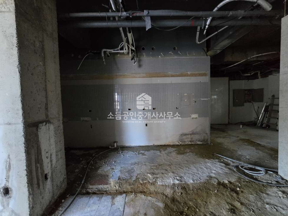 제주 제주시 노형동 마빌딩동 B노형동 횡단보도2개낀 사거리 코너 입지. 프랜차이즈 점포 추천 연세 매물번호 11210 사진 6