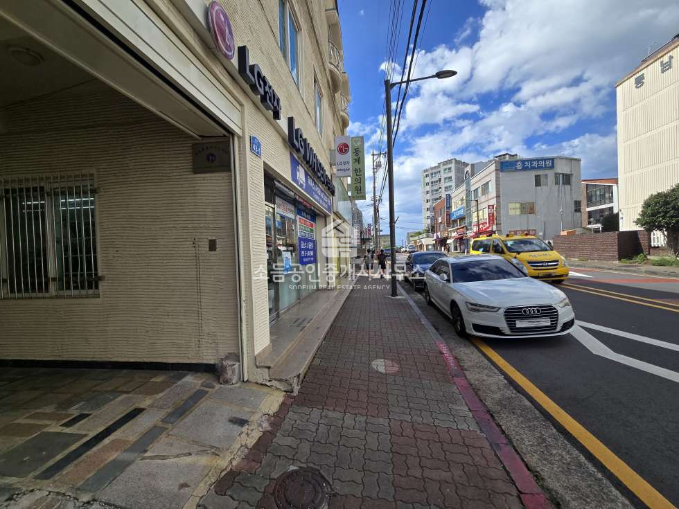 제주 제주시 노형동 B노형동.남녕고 후문 2차선도로 인근. 기본인테리어 완비 학원추천 연세 매물번호 11222 사진 1